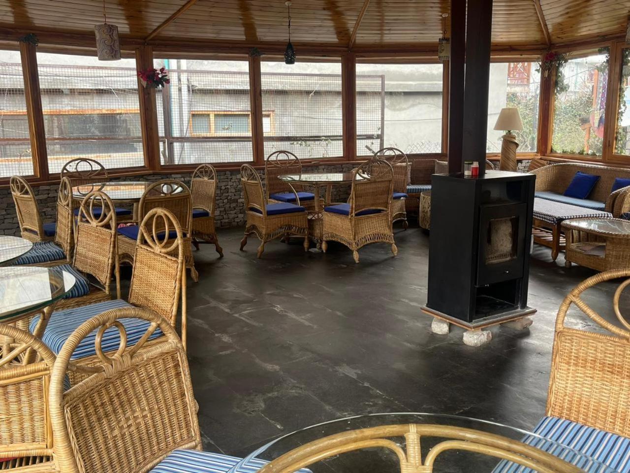 מנאלי Mrikula Cottage מראה חיצוני תמונה